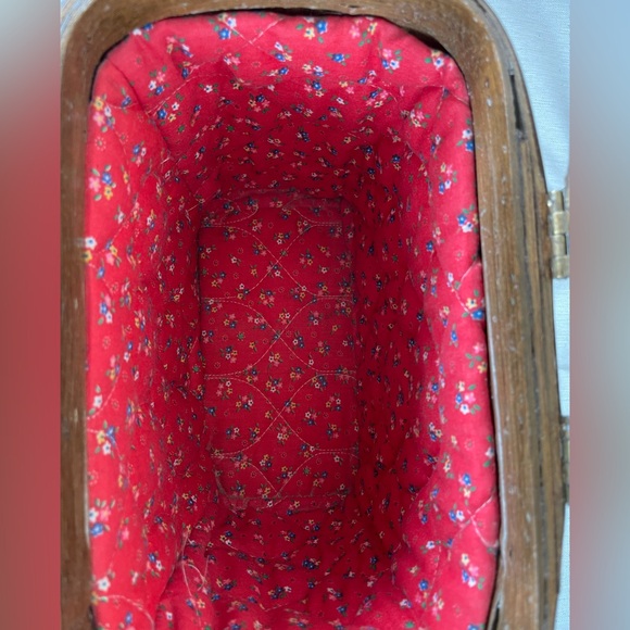 Caro Nan Vintage Wood Painted Basket Purse  with Colorful City Design - Picture 13 of 13